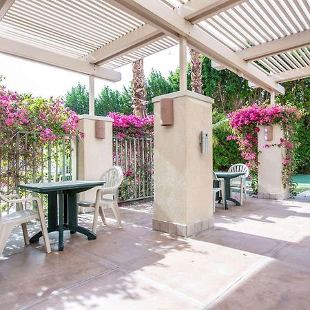 Comfort Suites Palm Desert I-10 Екстер'єр фото