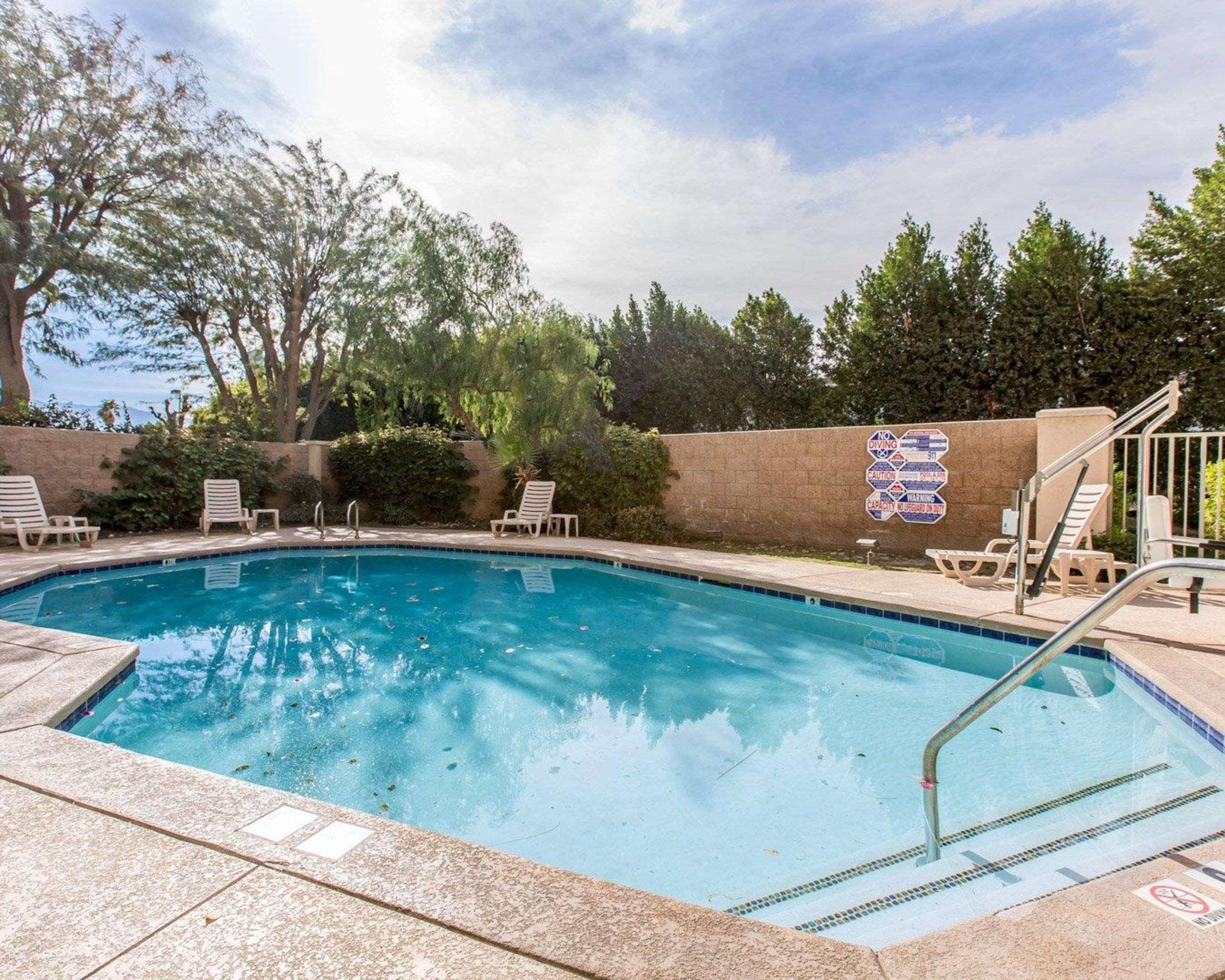 Comfort Suites Palm Desert I-10 Екстер'єр фото