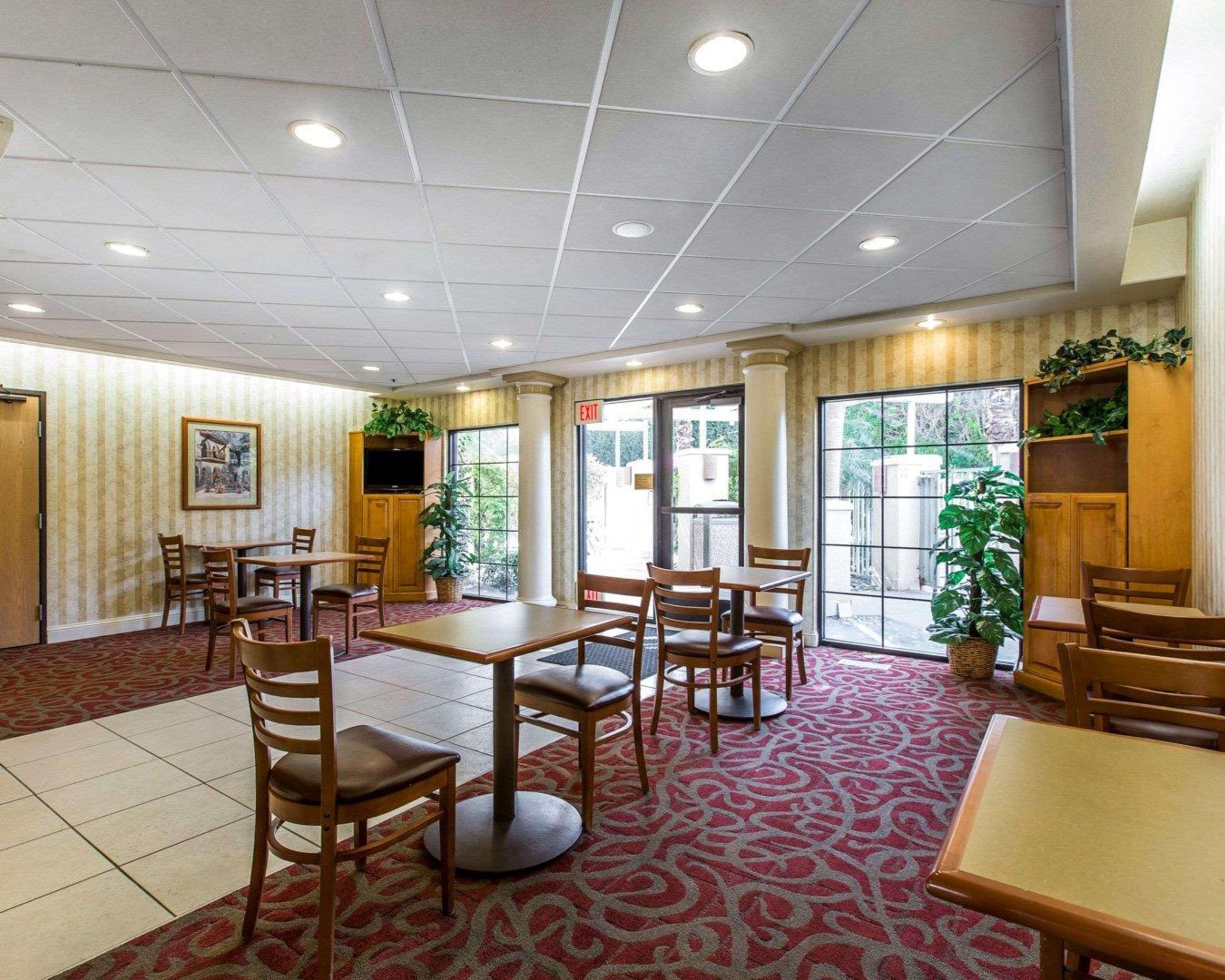 Comfort Suites Palm Desert I-10 Екстер'єр фото
